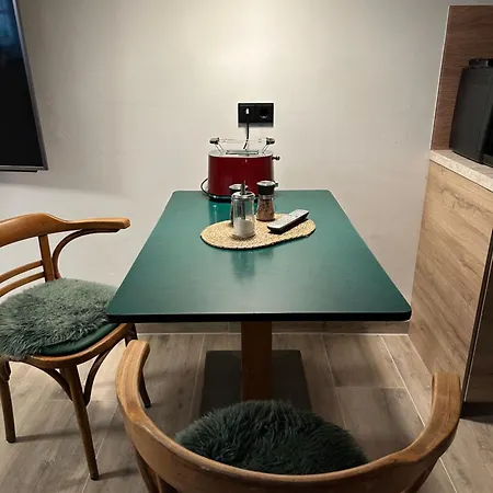 Eiche - In Mit Waldblick Apartmán *